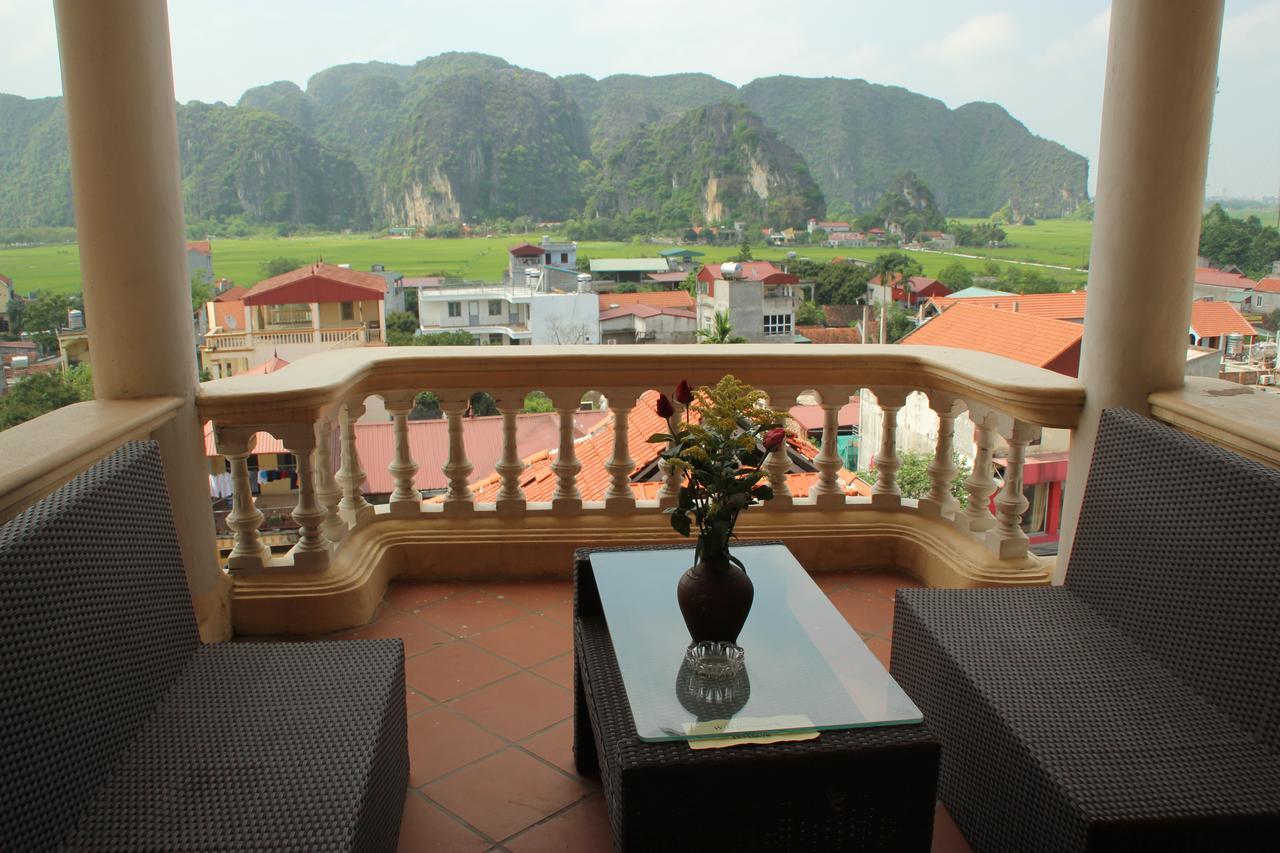 The Long Hotel นิญบิ่ญ ภายนอก รูปภาพ