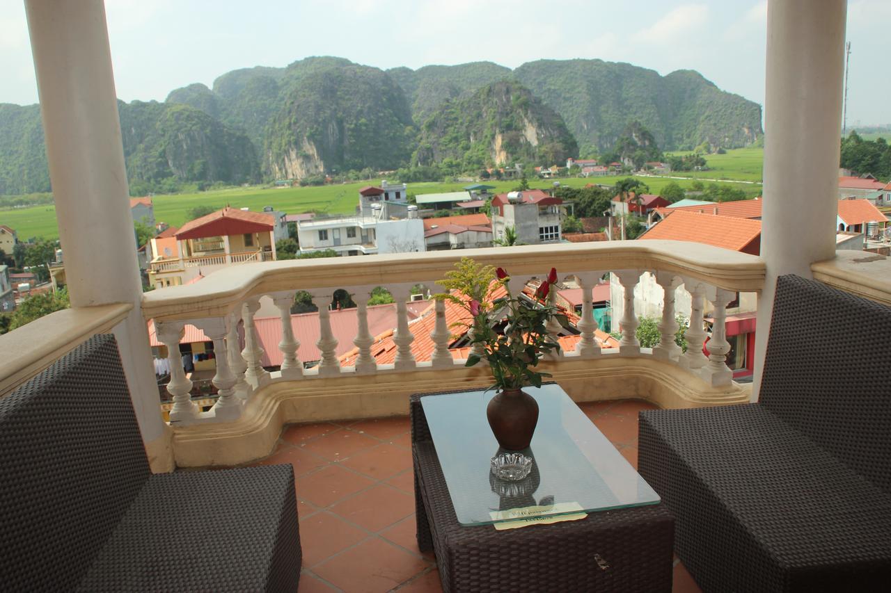 The Long Hotel นิญบิ่ญ ภายนอก รูปภาพ